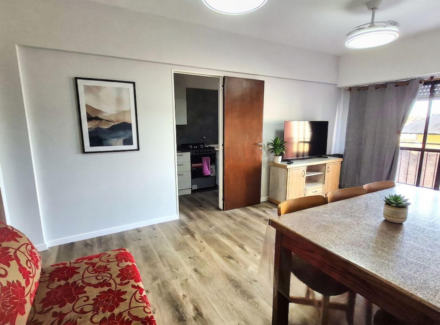 Foto de Venta Dto 3 Ambientes reciclado a nuevo con balcon, imagen 3