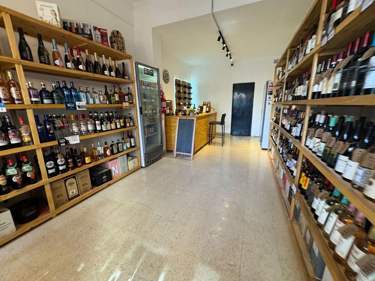 Foto de VENTA LOCAL PLAZA MITRE, imagen 2