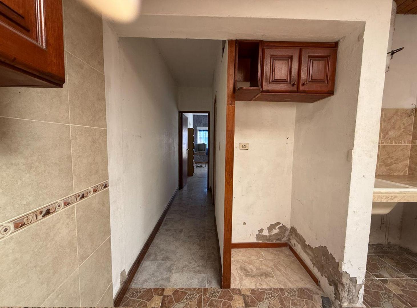 Foto de Casa 3 ambientes con cochera - Oportunidad, imagen 1