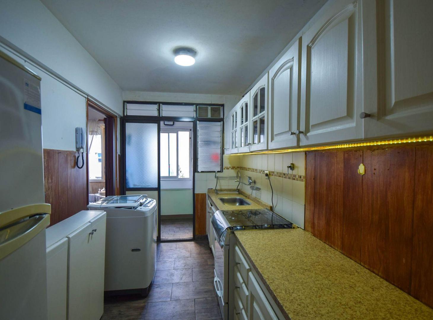 Foto de venta departamento 4 ambientes con cochera, imagen 2