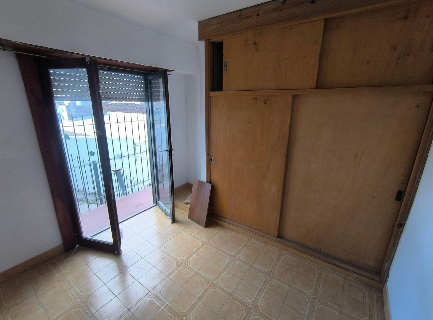 Foto de Venta en Block 4 Departamentos y 2 Locales, imagen 2