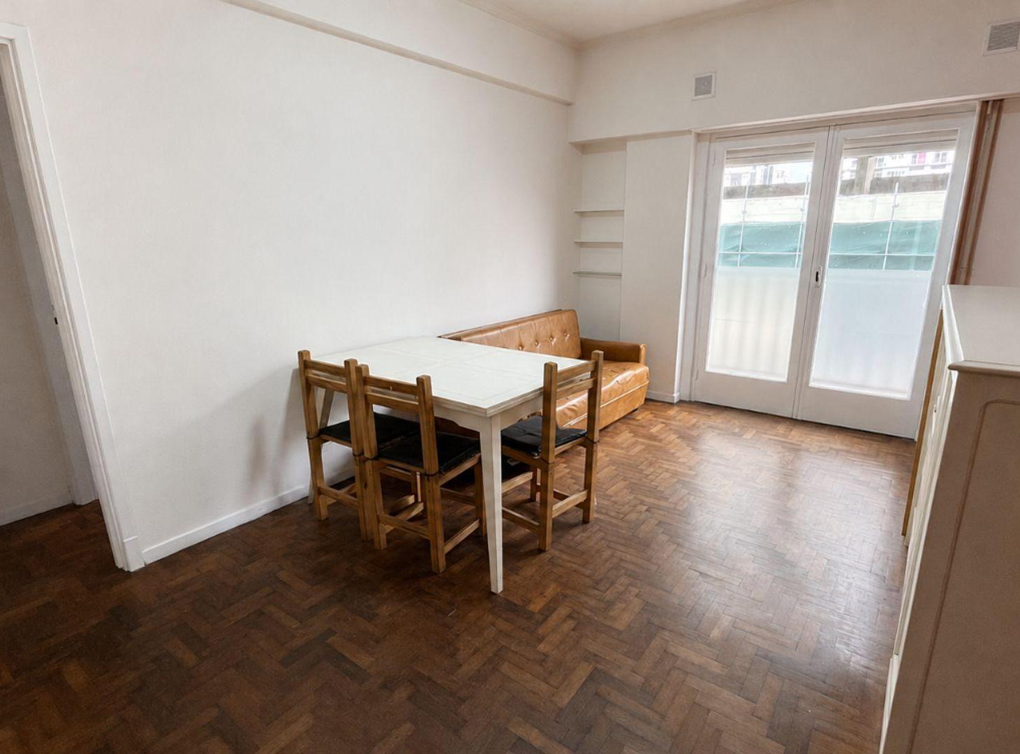 Foto de DPTO 3 AMB EN VENTA EN CENTRO AL FRENTE CON BALCON, imagen 4