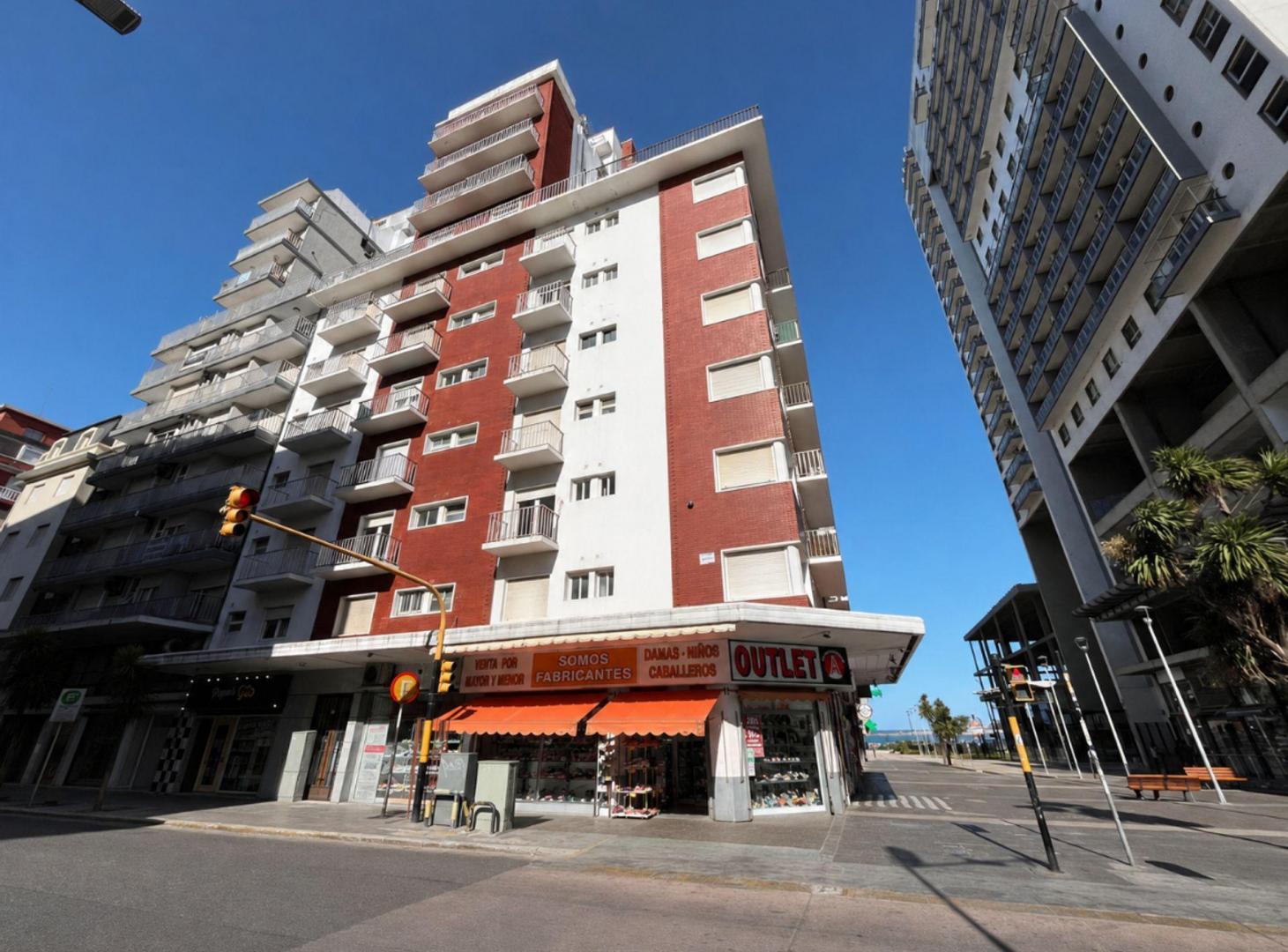 Foto de DPTO 3 AMB EN VENTA EN CENTRO AL FRENTE CON BALCON, imagen 3