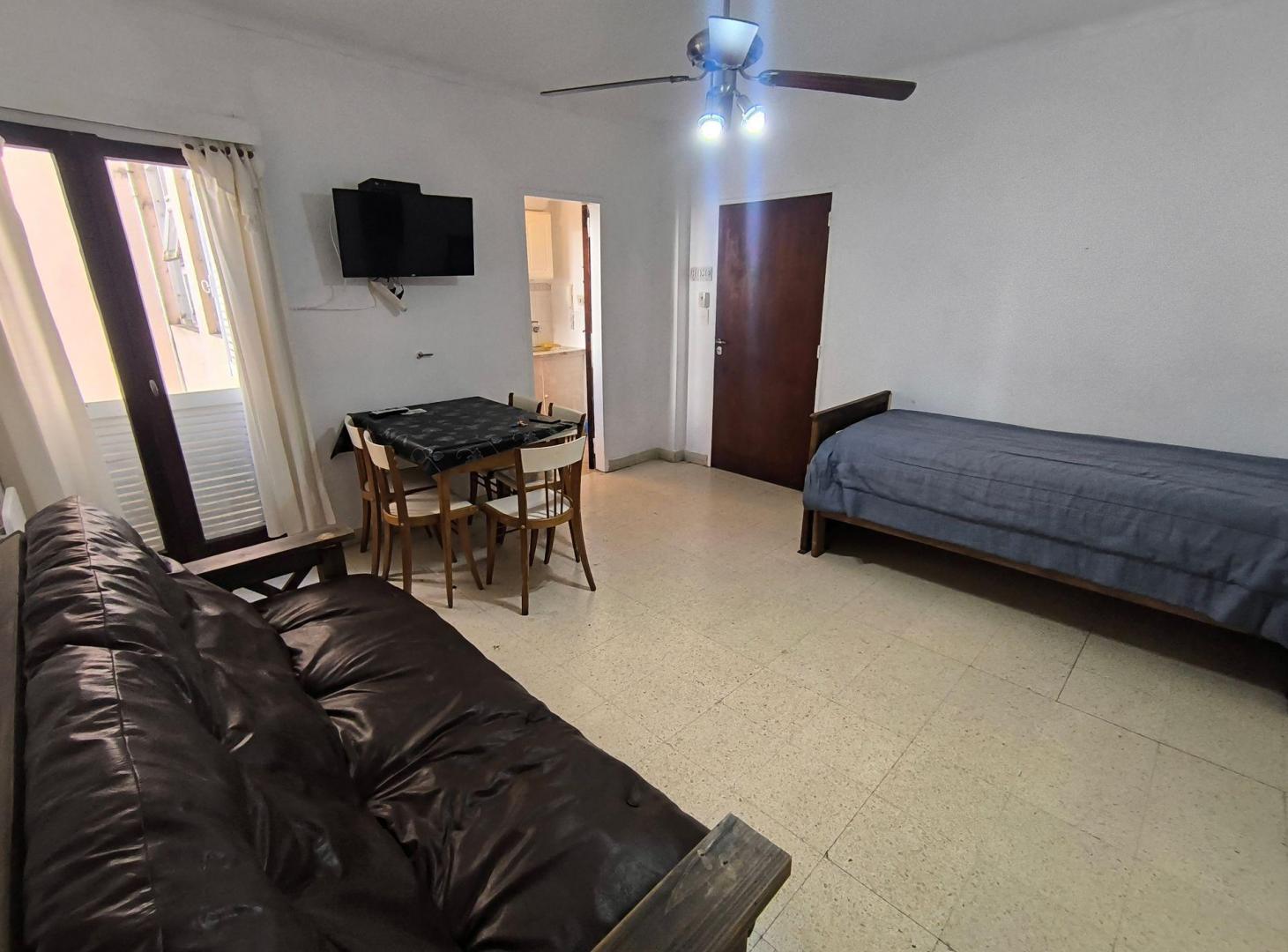 Foto de Venta Departamento 2 ambientes zona Playa Necochea, imagen 1