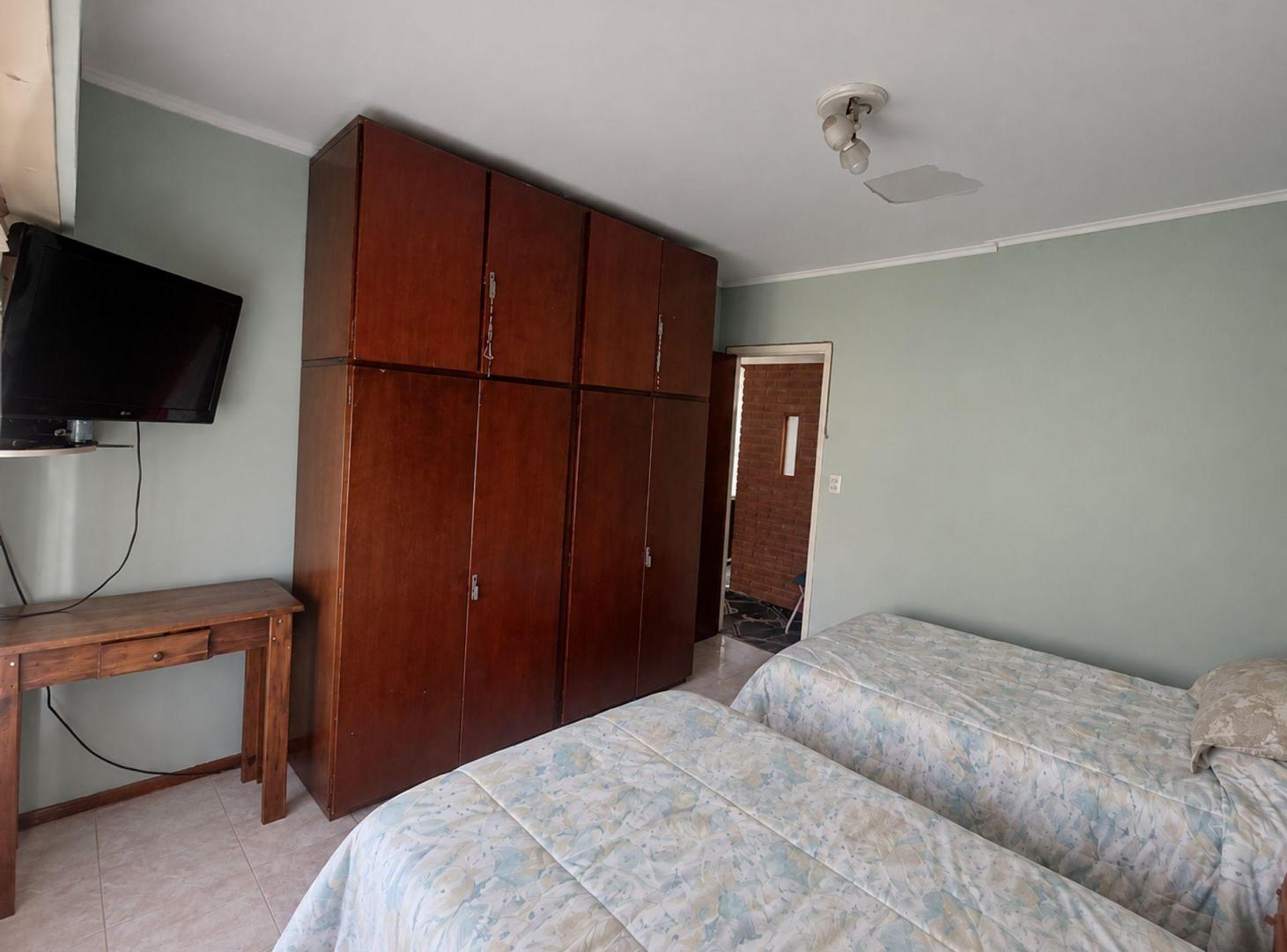 Foto de VENTA CASA 3 AMB + DEP. GARAGE-TERRAZA EN ESQUINA, imagen 2