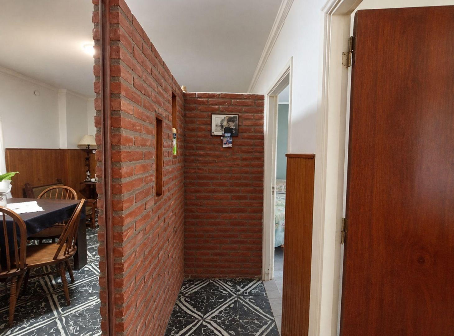 Foto de VENTA CASA 3 AMB + DEP. GARAGE-TERRAZA EN ESQUINA, imagen 5