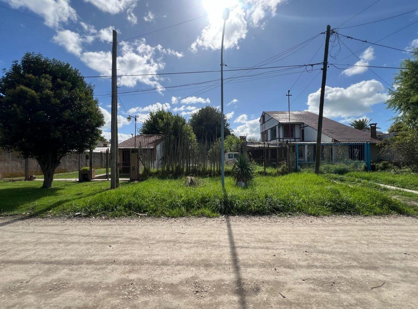 Foto de VENTA LOTE BARRIO LOS PINARES 433 MT2, imagen 2