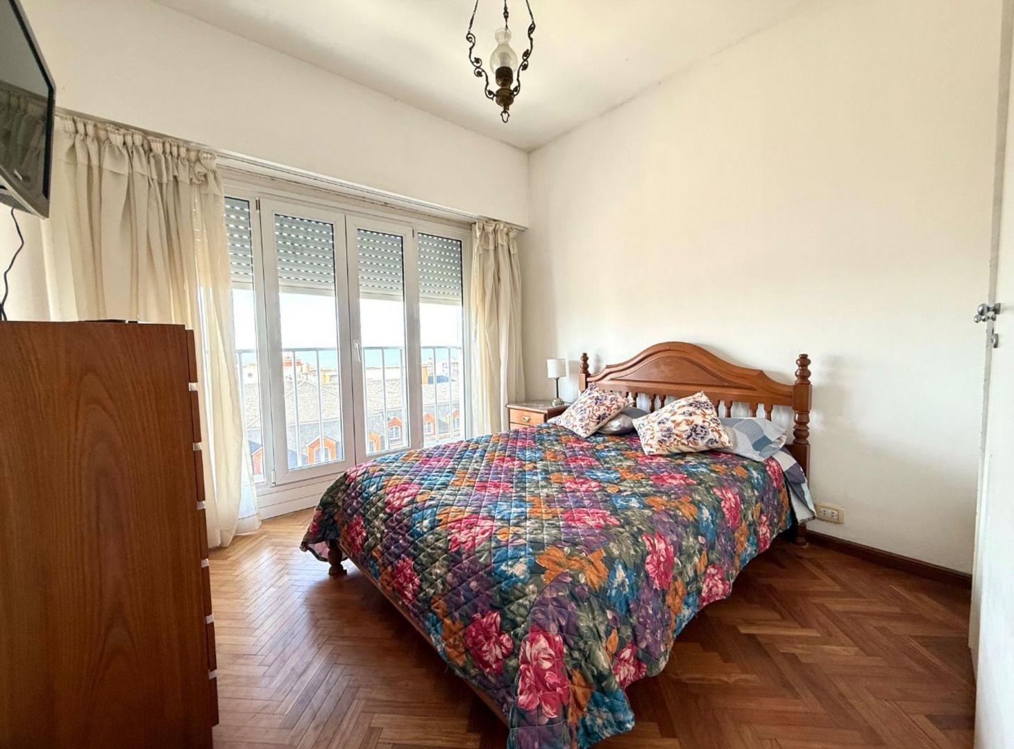 Foto de VENTA DEPARTAMENTO 3 AMB VISTA AL MAR -PLAZA COLON, imagen 3