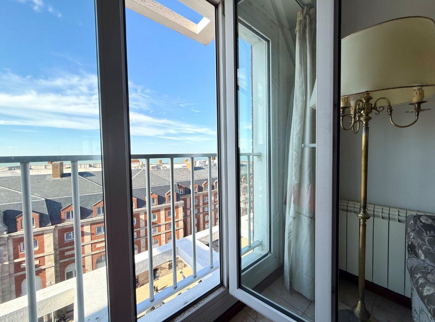 Foto de VENTA DEPARTAMENTO 3 AMB VISTA AL MAR -PLAZA COLON, imagen 5