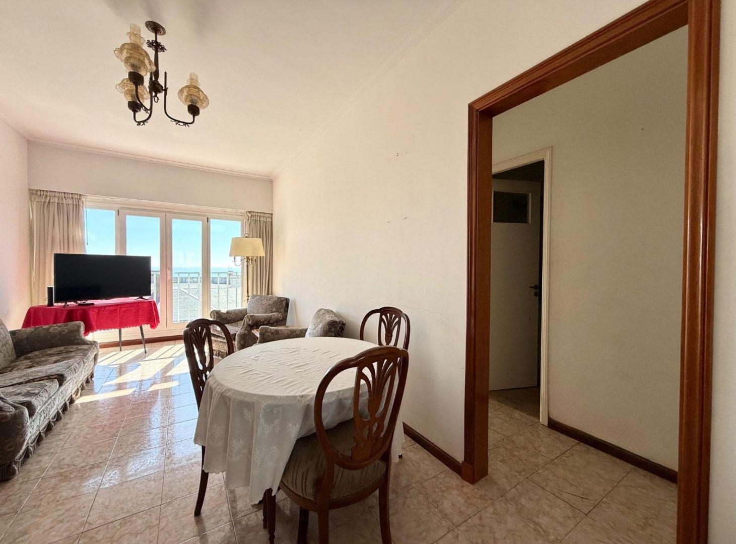 Foto de VENTA DEPARTAMENTO 3 AMB VISTA AL MAR -PLAZA COLON, imagen 2