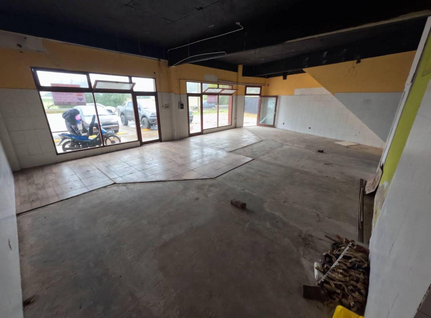 Foto de Alquiler local comercial Sobre varetto SDP (UNICO), imagen 4