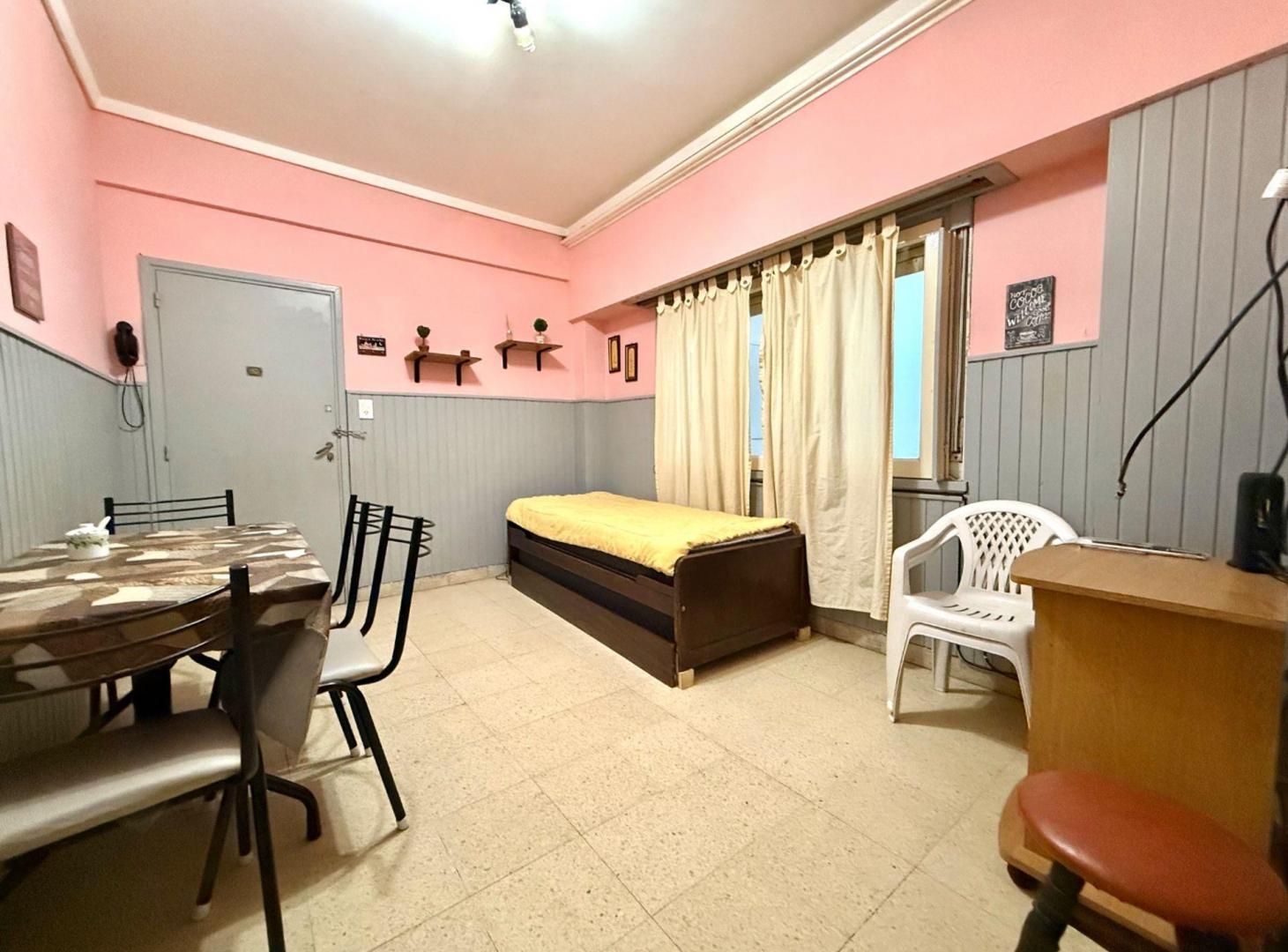 Foto de VENTA DEPARTAMENTO 2 AMBIENTES - PLAZA COLON, imagen 4