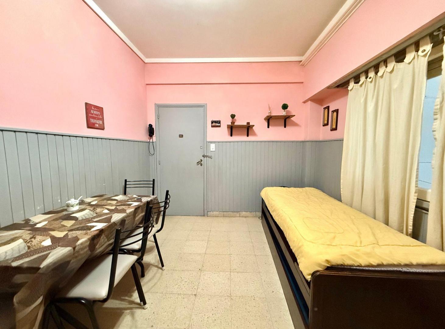 Foto de VENTA DEPARTAMENTO 2 AMBIENTES - PLAZA COLON, imagen 3