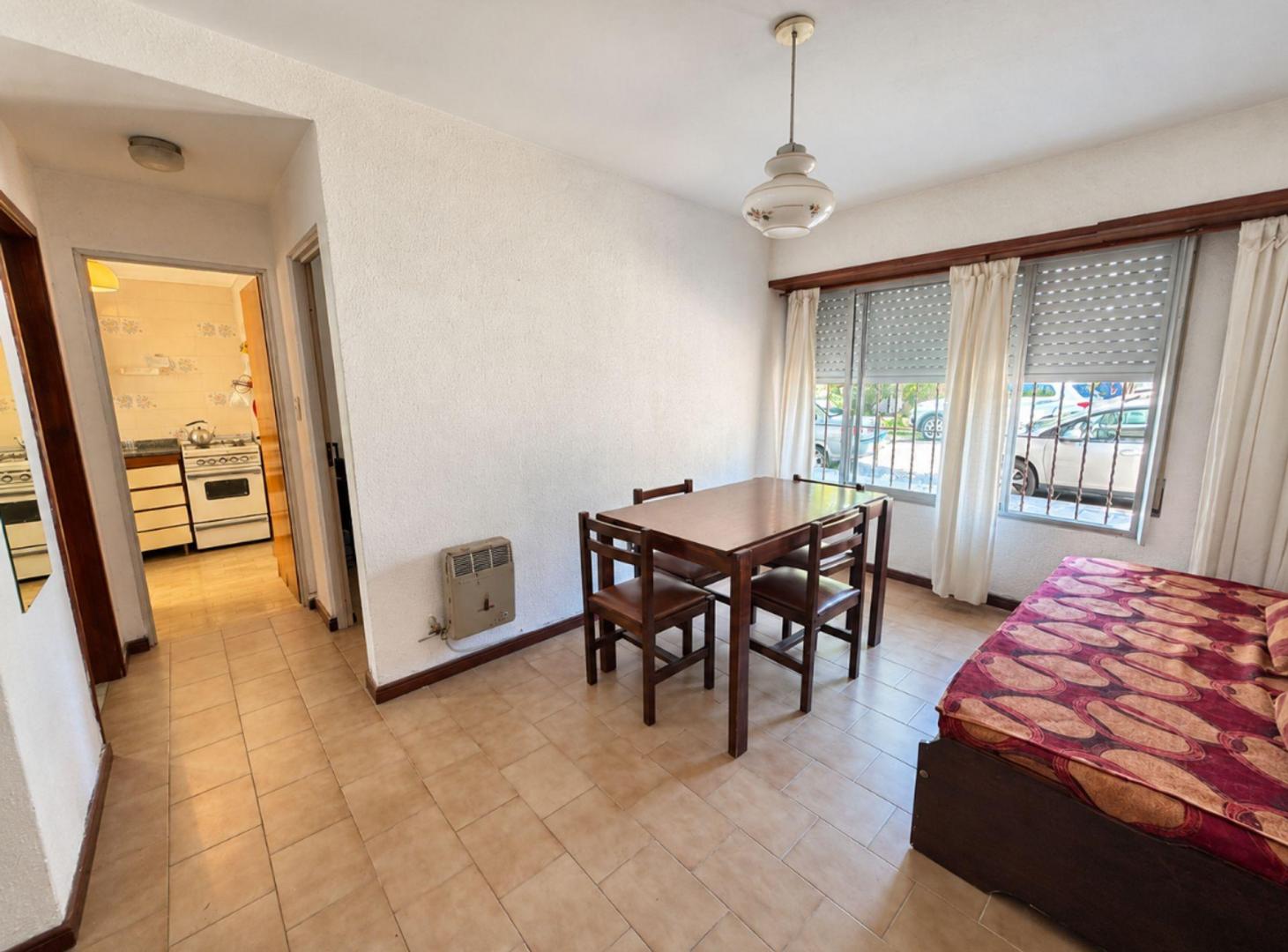 Foto de VENTA DEPARTAMENTO 2 AMBIENTES FRENTE LUMINOSO, imagen 1