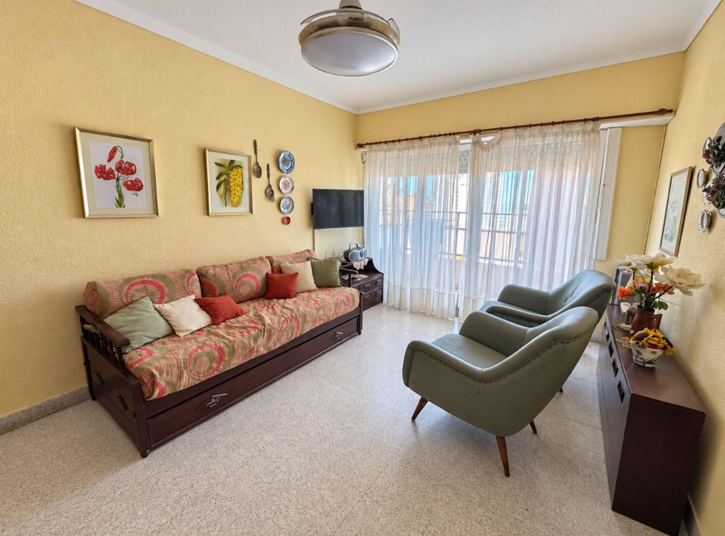 Foto de VENTA DEPARTAMENTO 2 AMBIENTES BALCON LUMINOSO, imagen 1