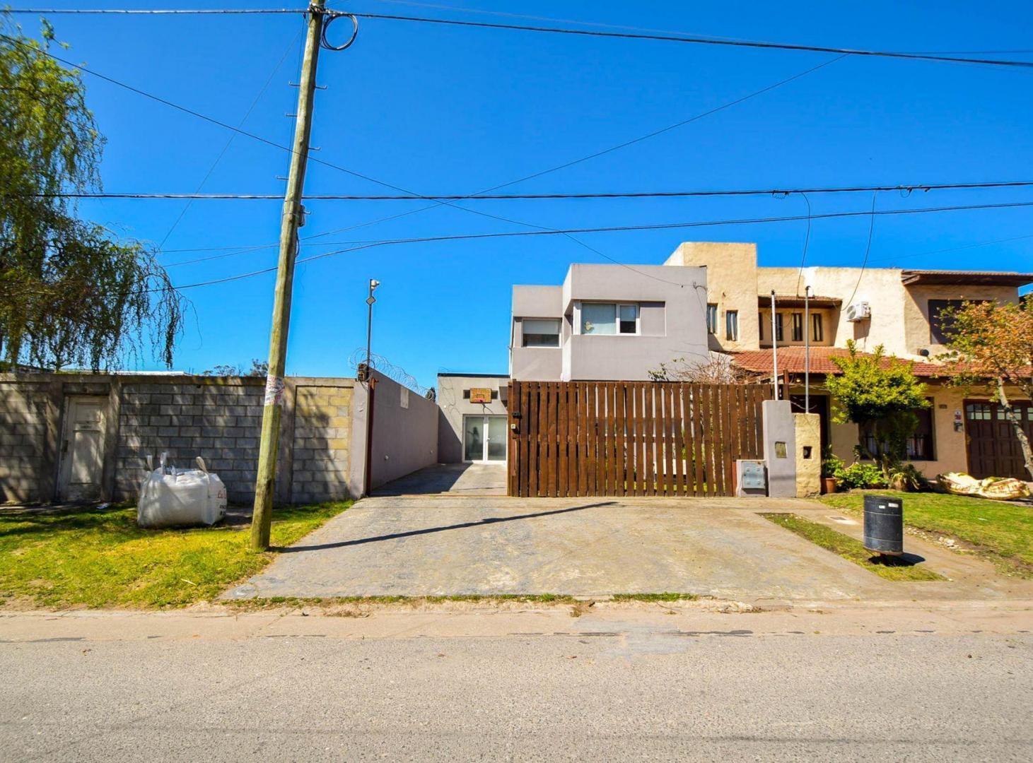 Foto de Casa 3 ambientes excelente estado con pileta, imagen 4