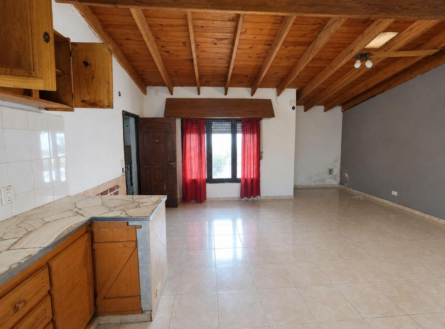 Foto de Casa a la venta Calle 18 - 550 m² - Necochea, imagen 4