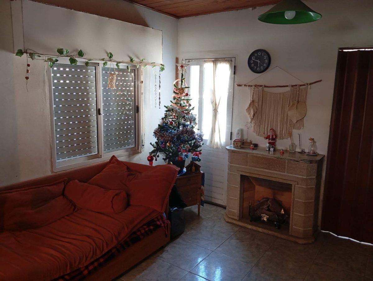 Foto de CASA EN VENTA 4 AMBIENTES CON GARAGE EN BALCARCE, imagen 3