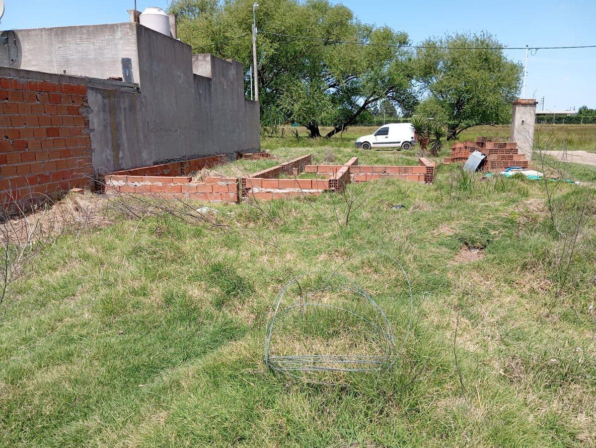 Foto de LOTE EN VENTA CON CONSTRUCCION EN BALCARCE, imagen 2