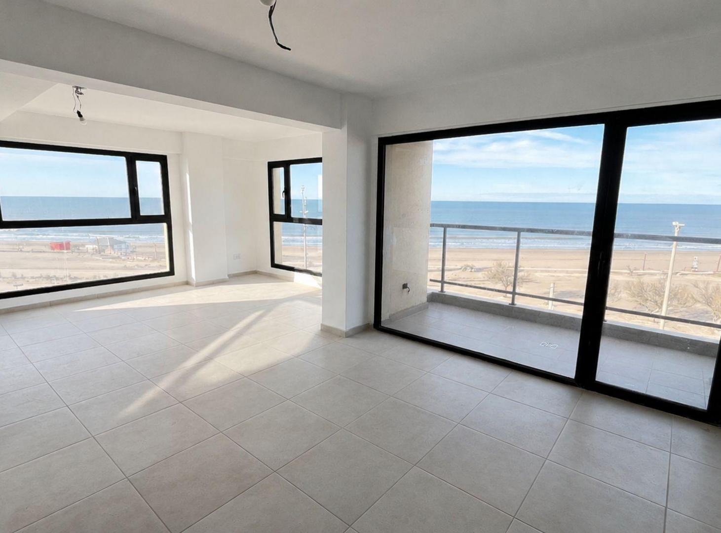 Foto de VENTA DEPARTAMENTO 3B FRENTE AL MAR EN CLAROMECÓ, imagen 2