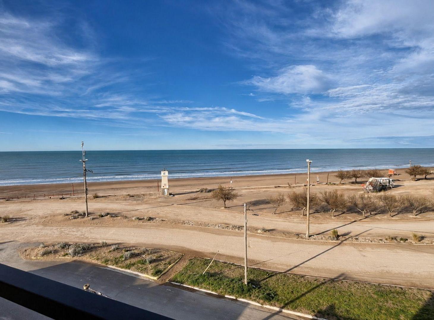 Foto de VENTA DEPARTAMENTO VISTA FRENTE AL MAR, CLAROMECÓ, imagen 4