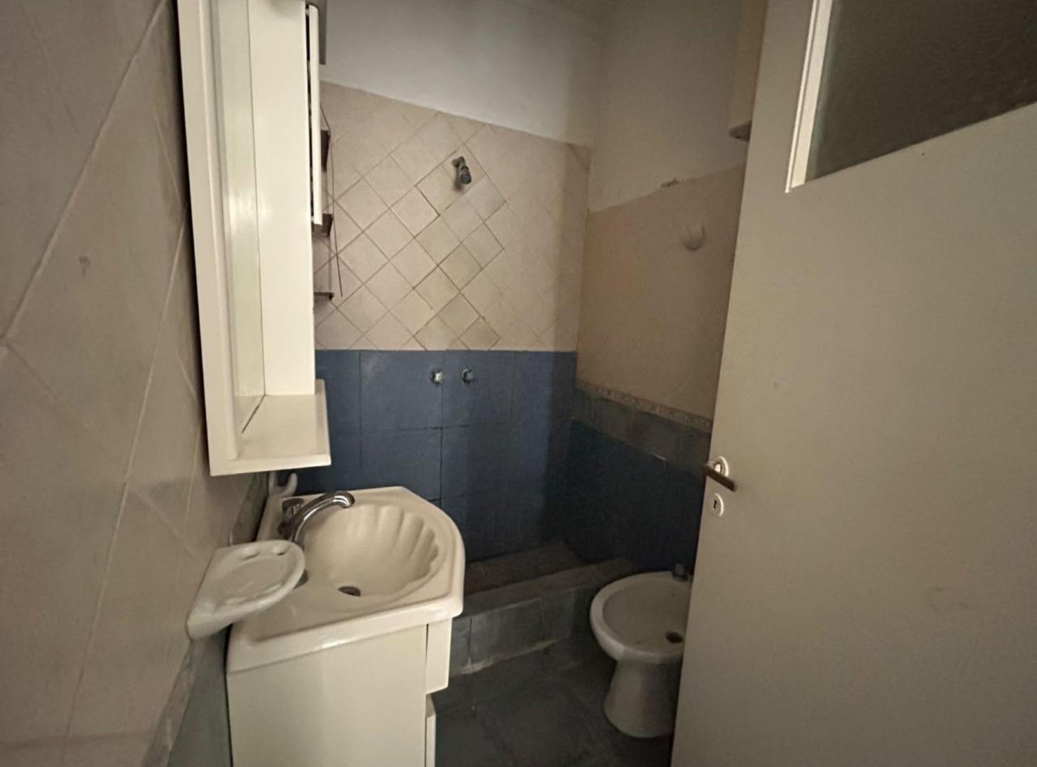 Foto de VENTA PH 2 AMB EN LA PERLA A DOS CUADRAS DEL MAR, imagen 4
