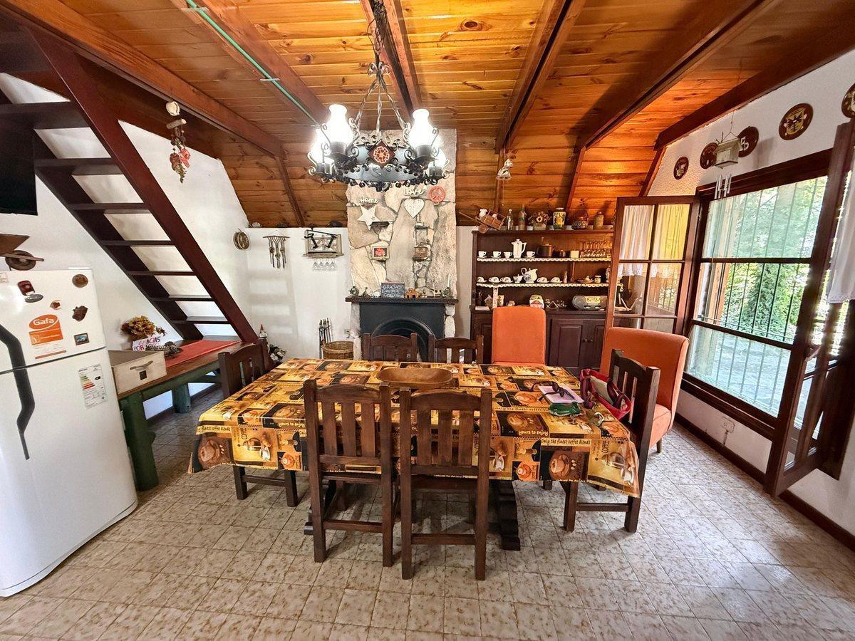 Foto de CASA ESTILO ALPINO 4 AMBIENTES EN ALQUILER-BOSQUE, imagen 4