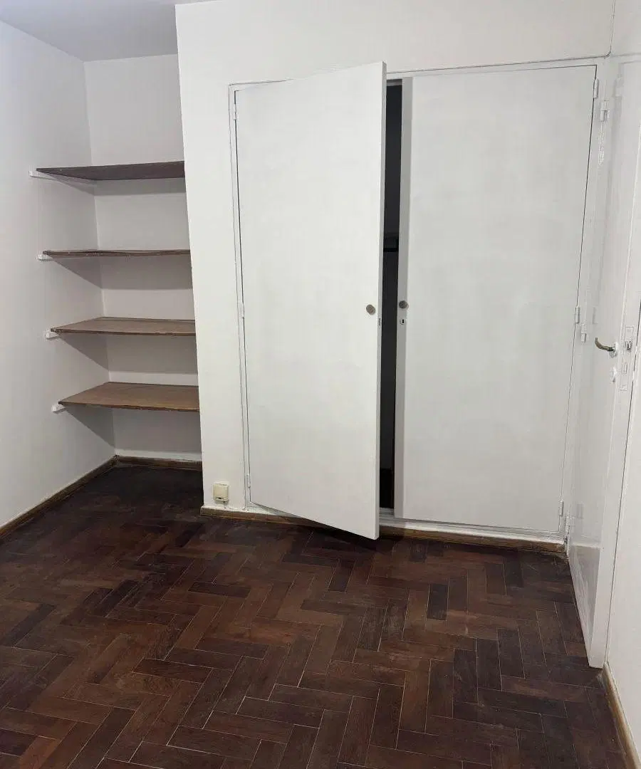 BV. SAN JUAN 475 - A mts. DE CAÑADA - DEPTO AMPLIO DE 4 DORM, COCINA SEPARADA Y 2 BAÑOS 4