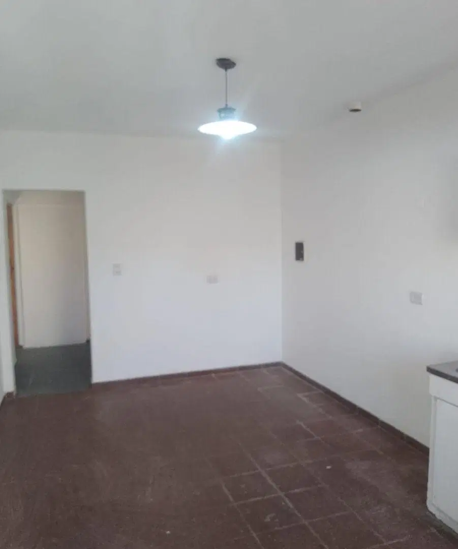 SANTA ISABEL- ARMADA ARGENTINA 2.796 -DEPTO 2 DORM.CON PATIO AMPLIO $550.000.- 5