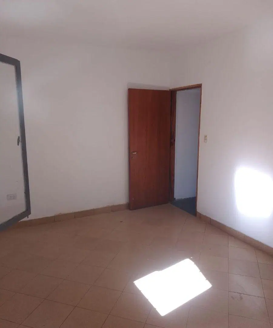 SANTA ISABEL- ARMADA ARGENTINA 2.796 -DEPTO 2 DORM.CON PATIO AMPLIO $550.000.- 3