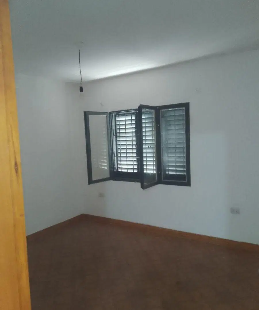 SANTA ISABEL- ARMADA ARGENTINA 2.796 -DEPTO 2 DORM.CON PATIO AMPLIO $550.000.- 2