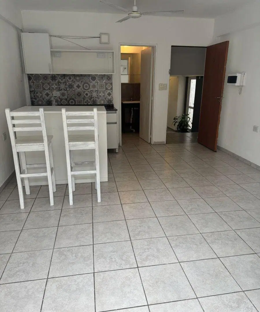 GÜEMES A 1 CUADRA DE BV. SAN JUAN -MONOAMBIENTE CON PATIO PROPIO $400.000.- 6