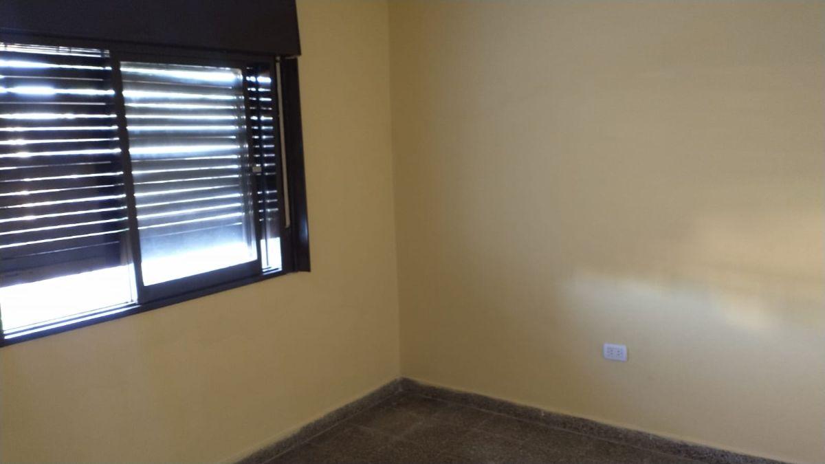 Foto de B° LOS GRANADOS - CASA 3 DORMITORIOS CON PATIO AMPLIO., imagen 4