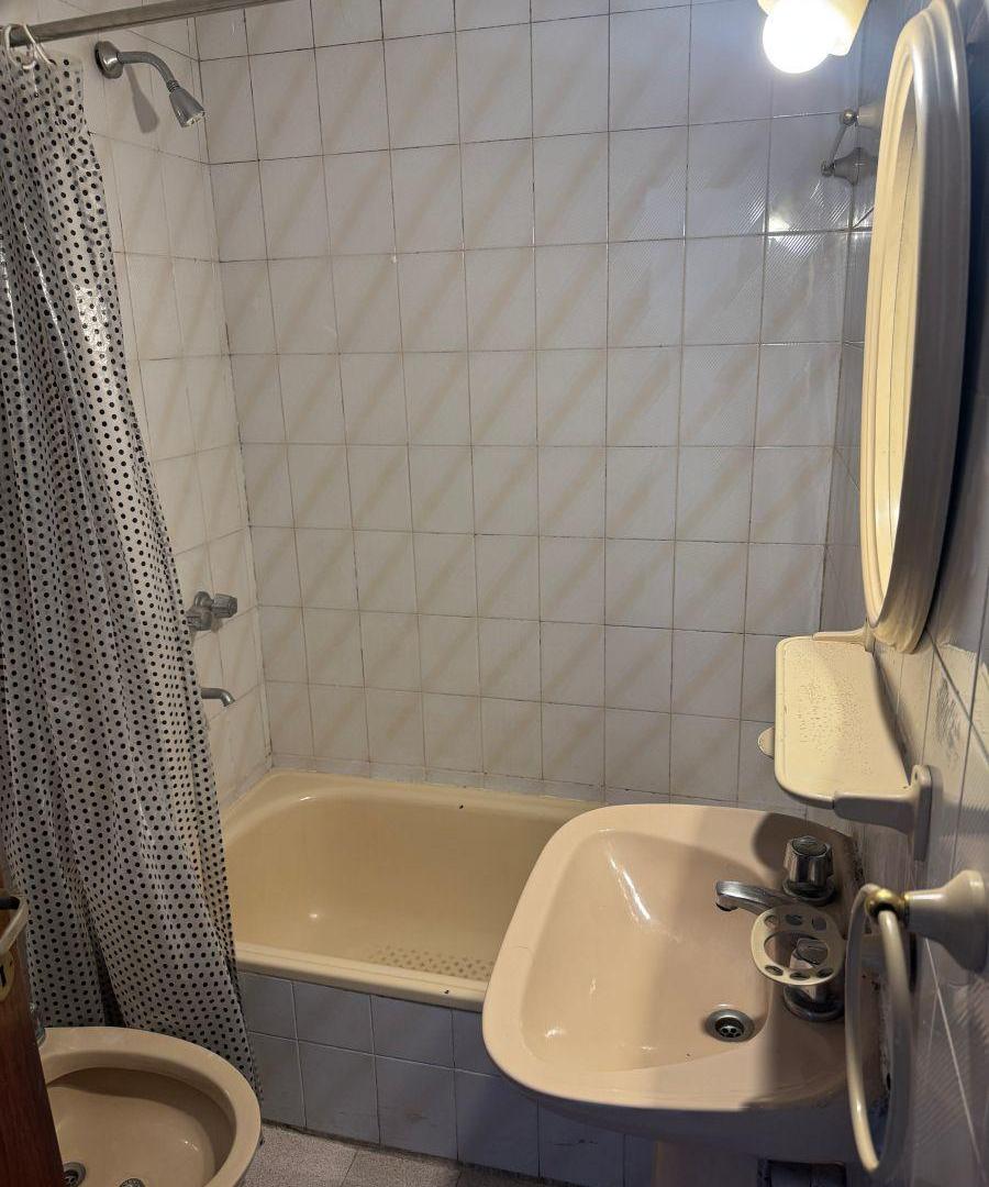 Foto de A mts. NUEVOCENTRO- PARAGUAY 209 -Depto 2 DORMITORIOS $575.000.-, imagen 2