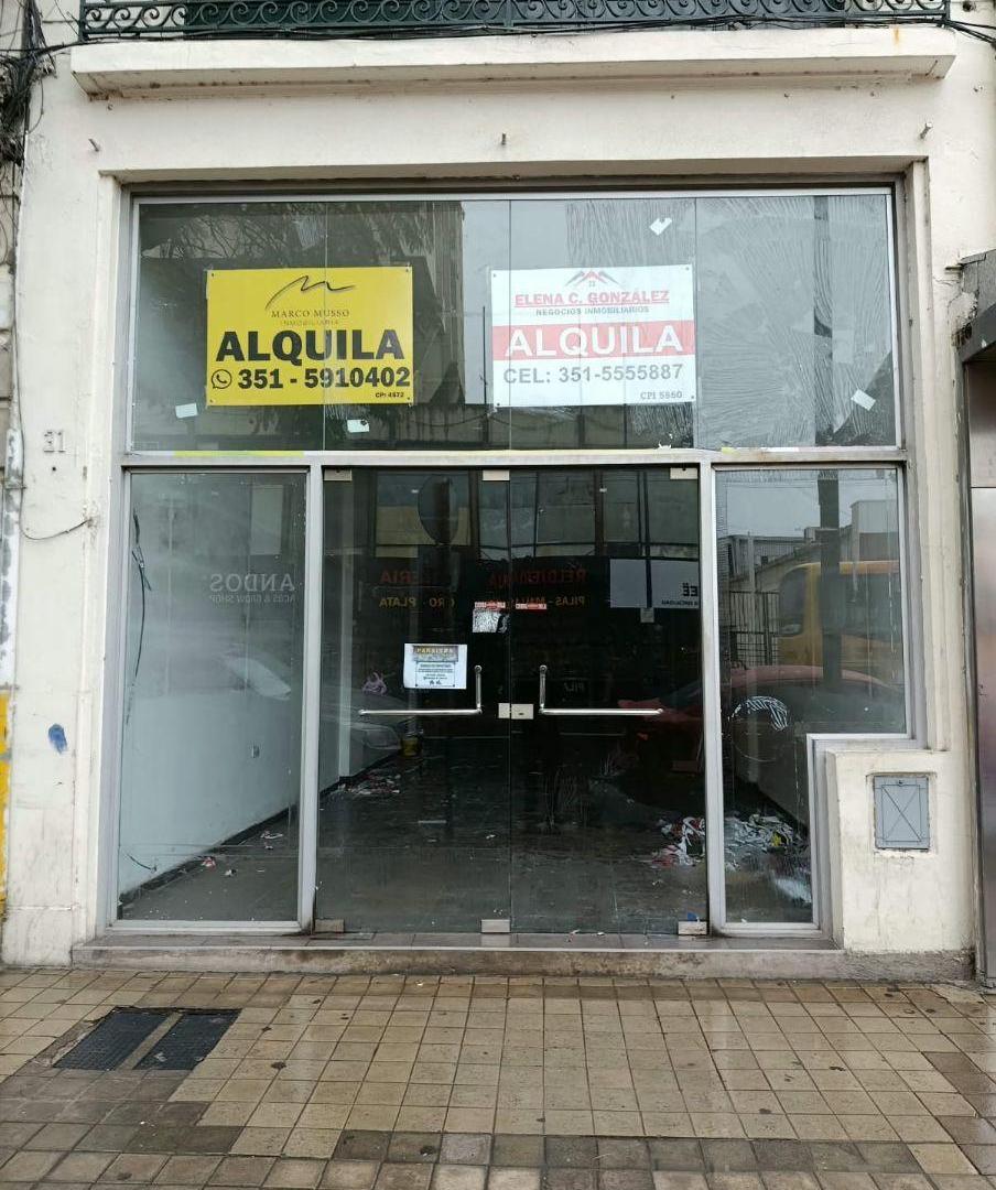 Foto de PLENO CENTRO - AV. OLMOS 33 - AMPLIO LOCAL COMERCIAL CON DEPÓSTO Y, imagen 4