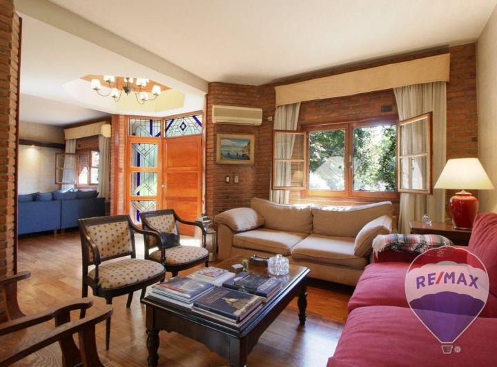 VENTA CASA OLIVOS 8 AMB JARDIN PILETA QUINCHO PLAY 2