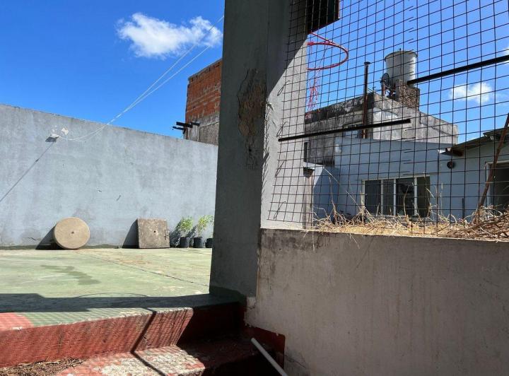 VENTA PROP MULTIFAMILIAR CASA Y LOCALES SAN ANDRES 4