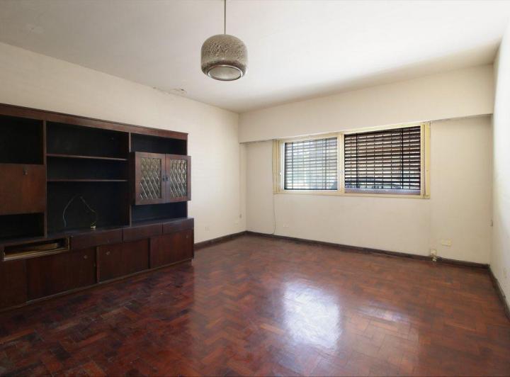 VENTA EN BLOCK 2 CASAS A RECICLAR - Villa Lynch 2