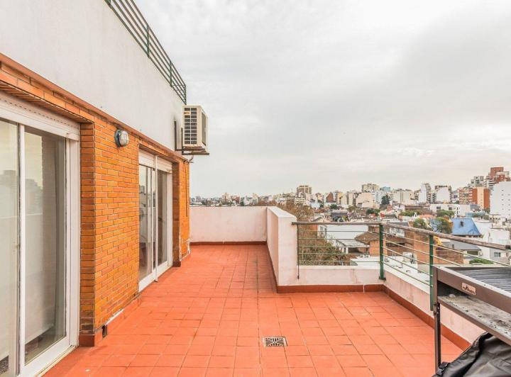 VENTA DEPTO DUPLEX 4 AMB. C/COCHERA PARQ.CHACABUCO 5