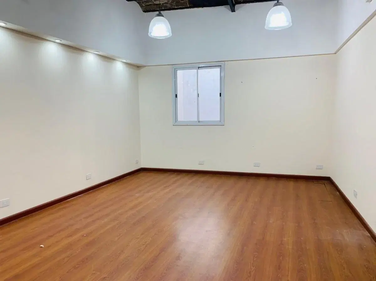 VENTA OFICINA 120 M2 FRENTE DEPTO MICROCENTRO 2