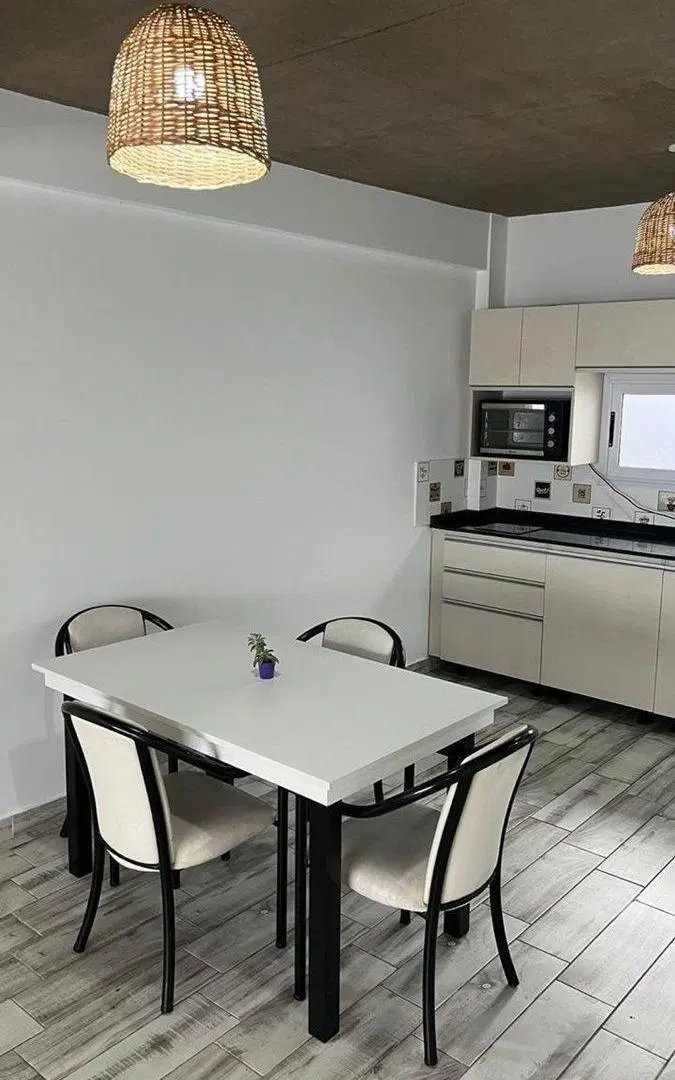 Venta Amplio Monoambiente con cochera en Saavedra 4
