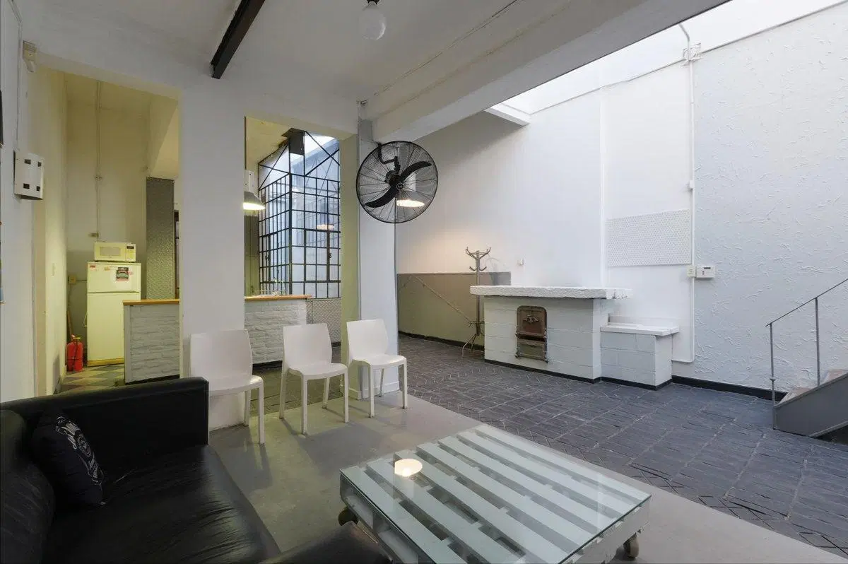 VENTA PH OFICINA  8 AMBIENTES TERRAZA CHACARITA 2