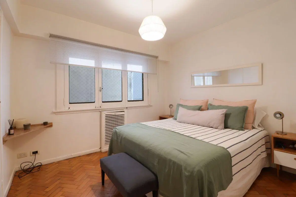 VENTA 3 AMB con escritorio,Exclusiva Zona, Balcón 2