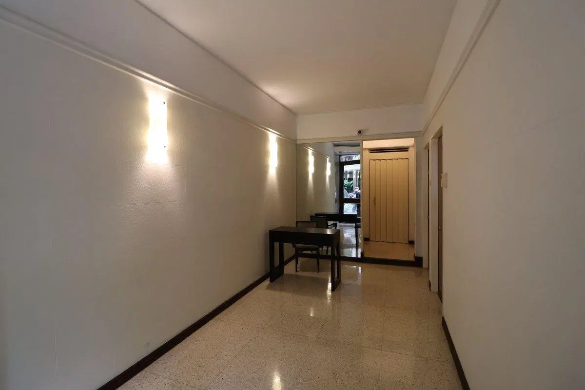 VENTA 3 AMB con escritorio,Exclusiva Zona, Balcón 5