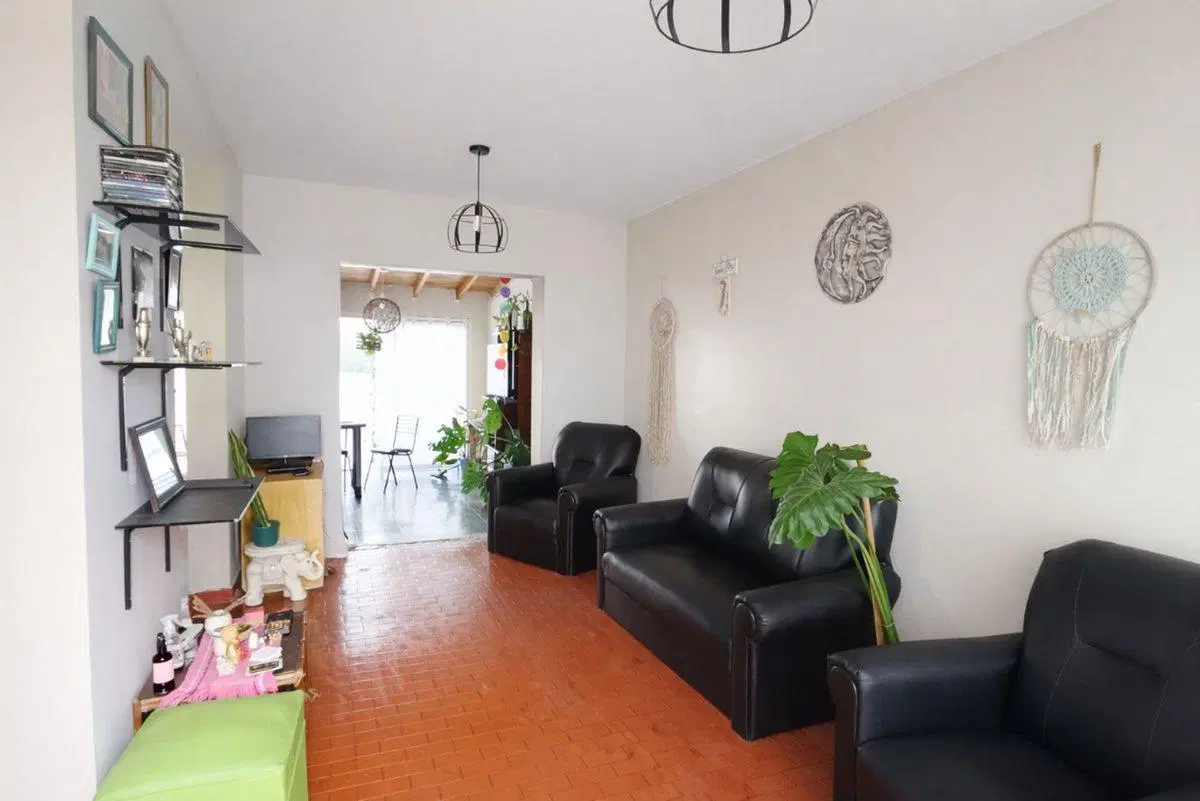 DÚPLEX EN VENTA CON RENTA, EN BARRIO TSUJI 3