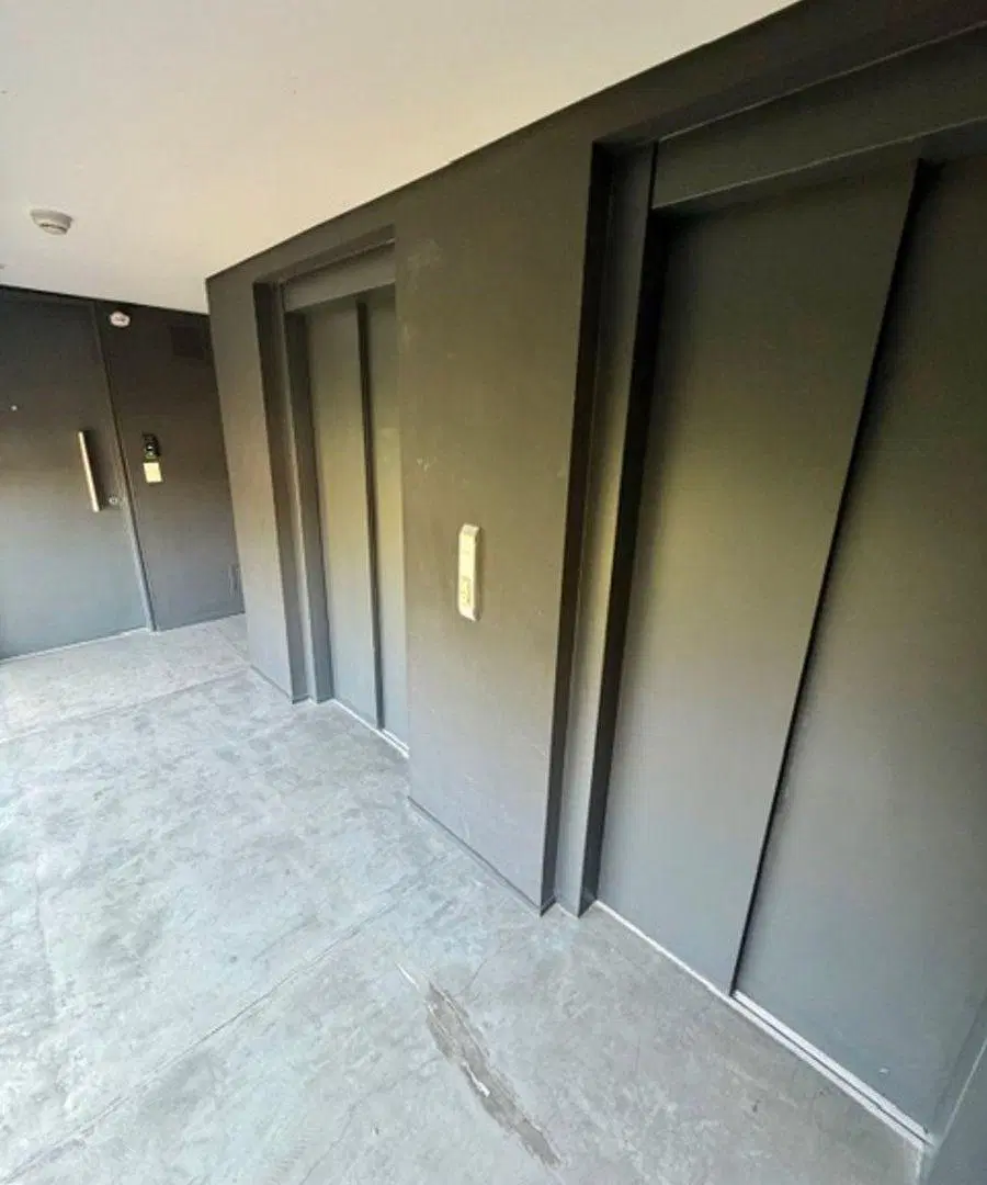 VENTA Oficina 90 m2 con cochera - VICENTE LOPEZ 5