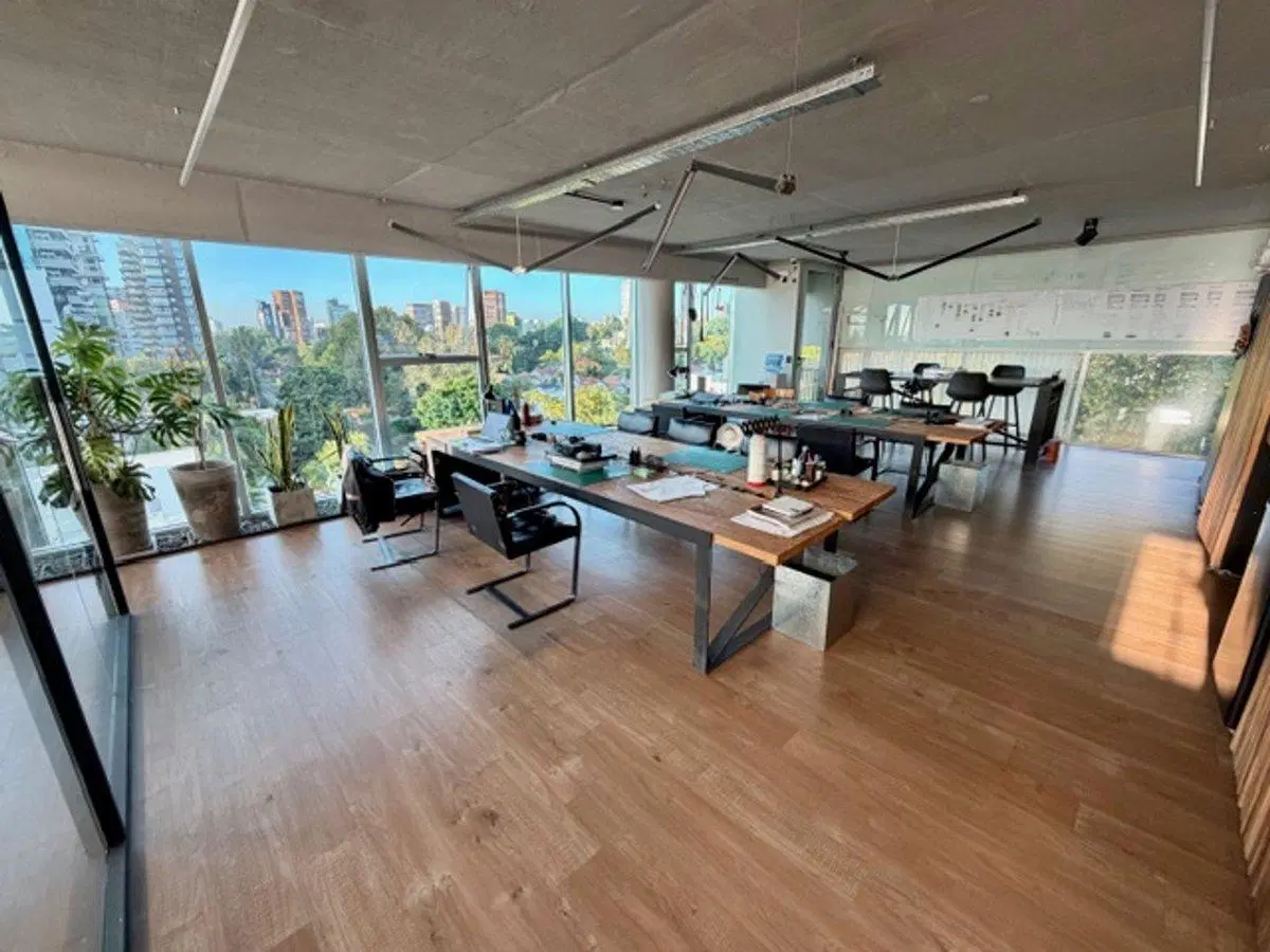 VENTA Oficina 90 m2 con cochera - VICENTE LOPEZ 4