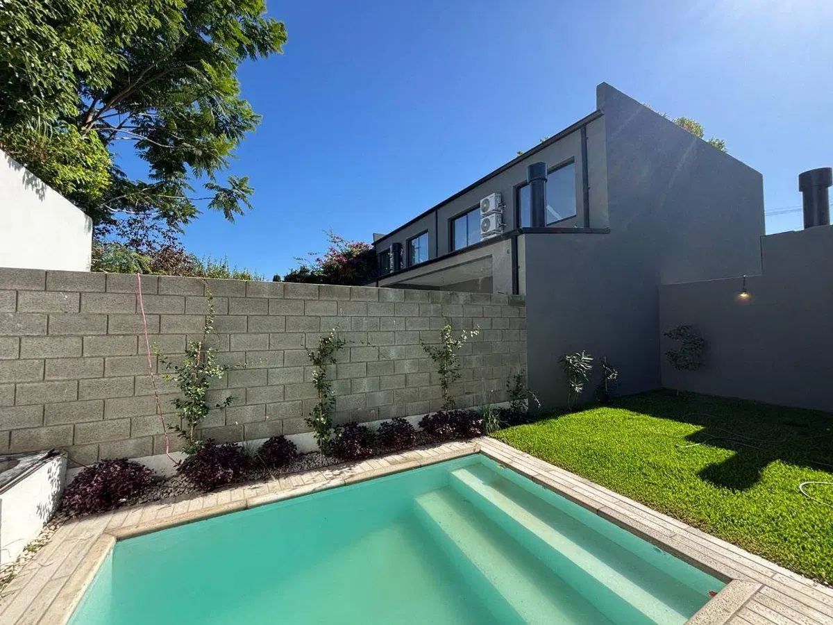 CASA DUPLEX BECCAR A ESTRENAR 4 AMB PILETA JARDIN 3