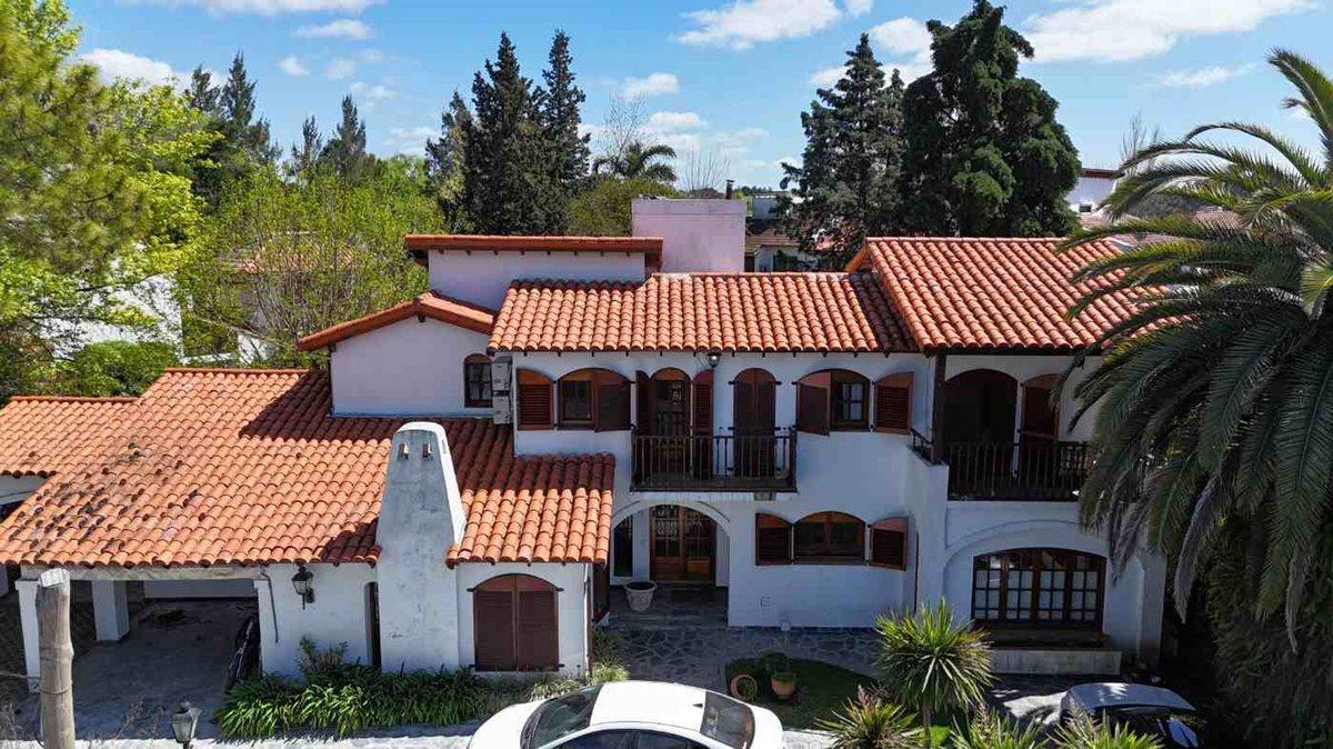 VENTA CASA 6 AMB. 275MTS EN ARANJUEZ COUNTRY CLUB