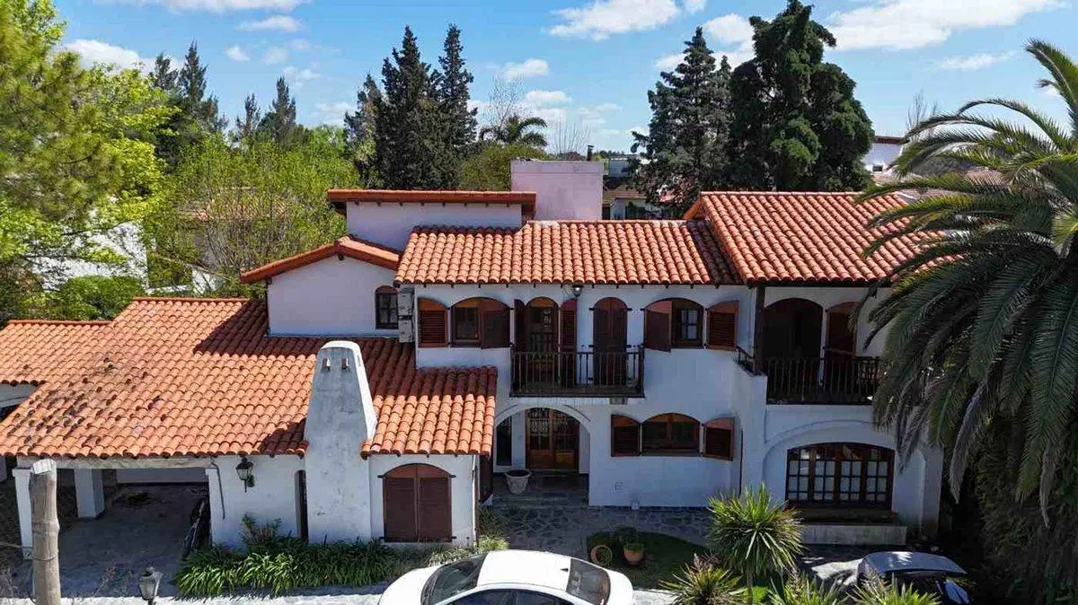 VENTA CASA 6 AMB. 275MTS EN ARANJUEZ COUNTRY CLUB 2
